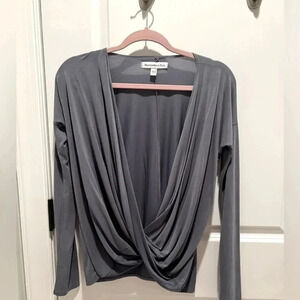 Abercrombie & Fitch drapey long sleeve shirt size XS